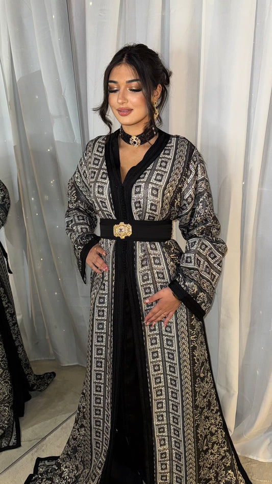 Caftan noir et blanc motifs graphiques