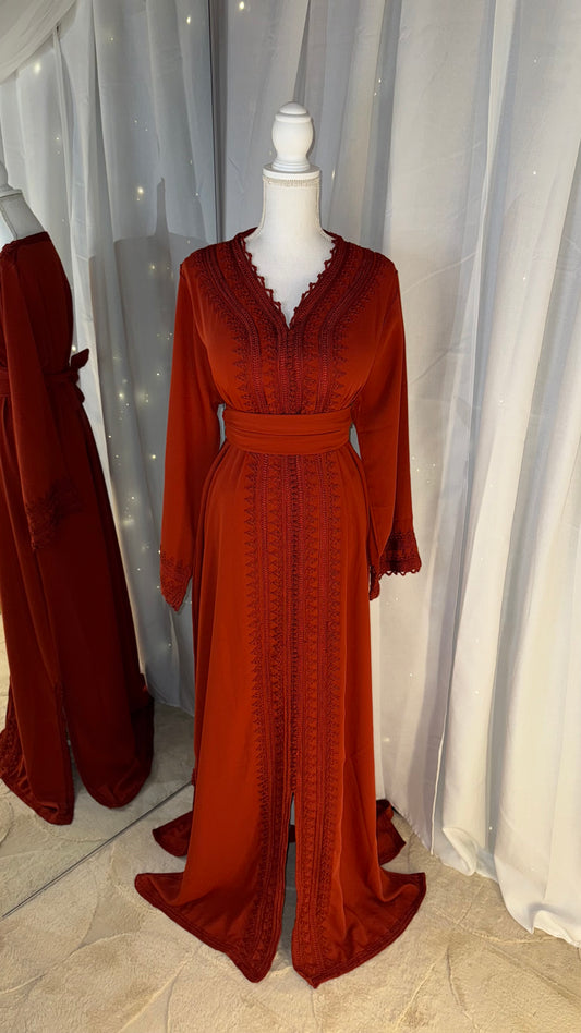 Caftan rouille éclat bordeaux